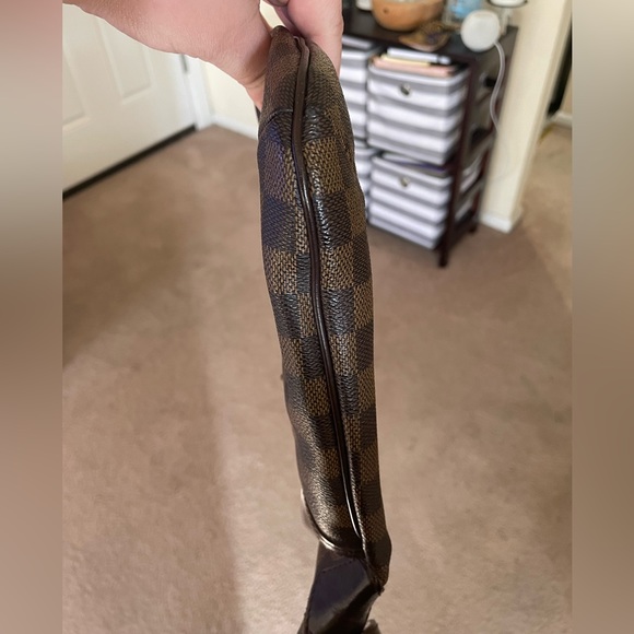 LOUIS VUITTON Damier Ebene Bloomsbury PM Crossbody Bag - Picture 13 of 17